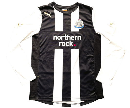 Newcastle 2011 Home Shirt (very good) Adults Small /Youths see below