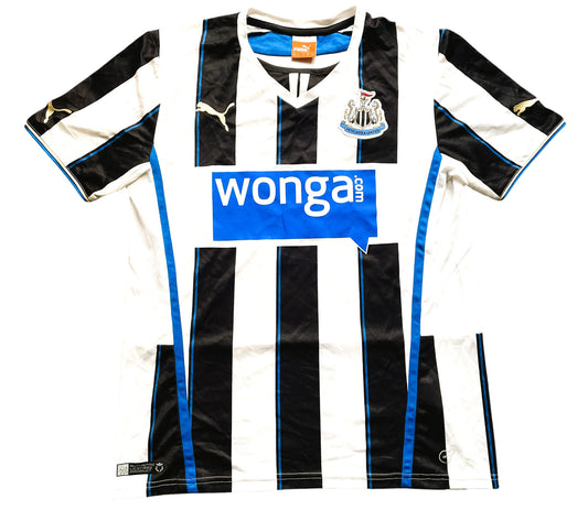 Newcastle Home Shirt 2013 -14 (very good) Adults Small , Puma