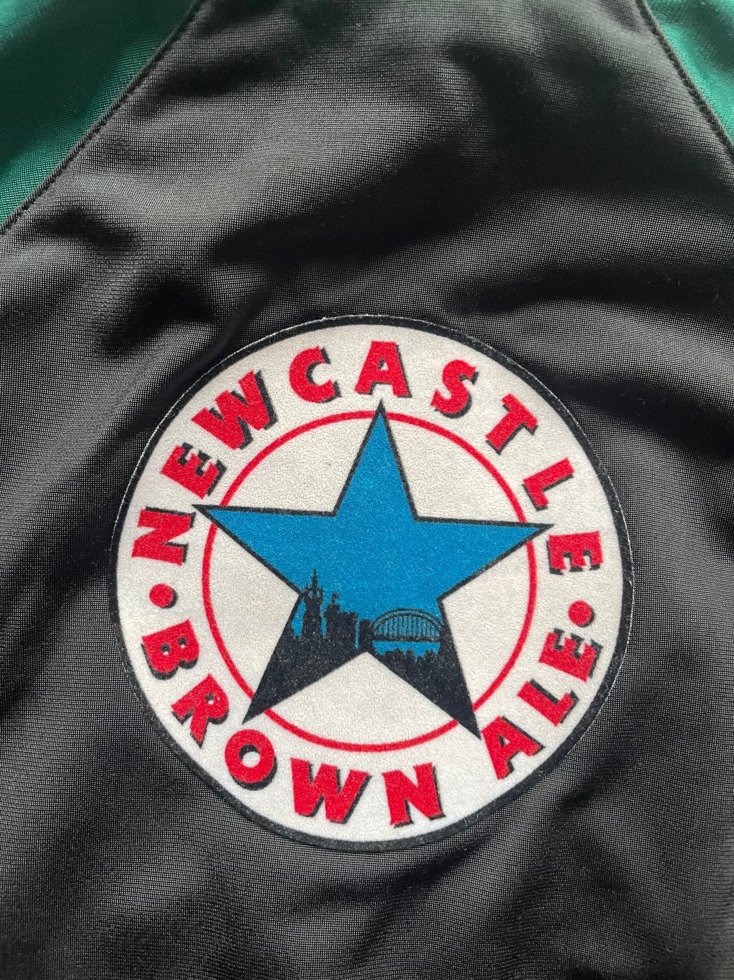 Newcastle 1997 Woven Trackie Top (very good) Adults S/Youths 152 30/32