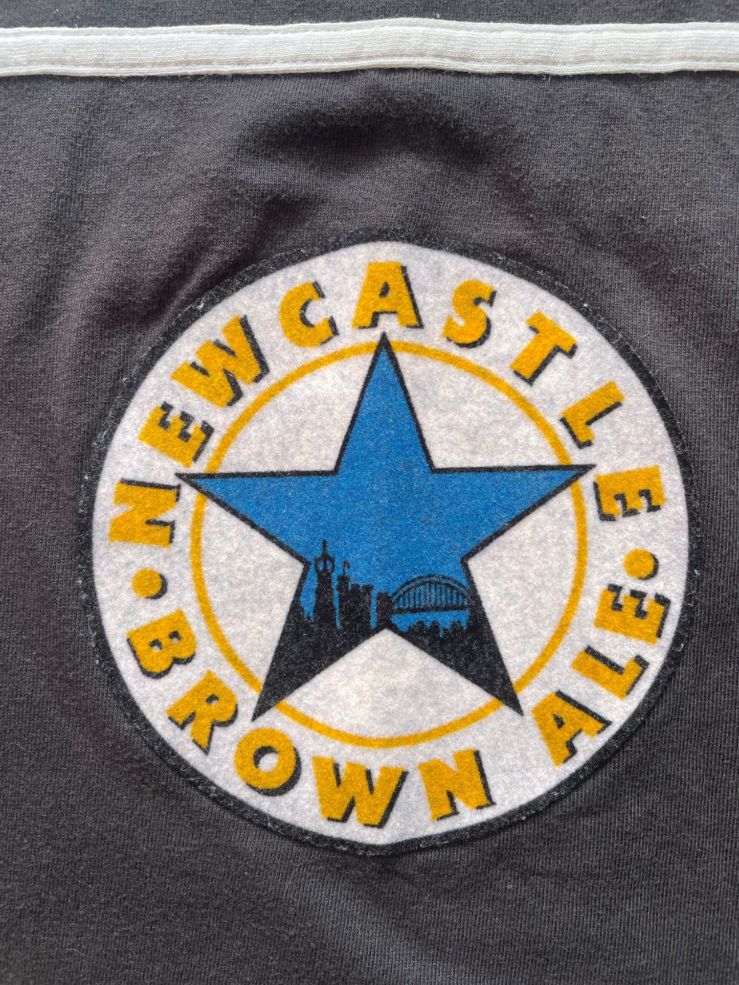 Newcastle 1998 Training Shirt (very good) Youths 28/30 140