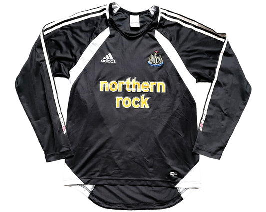 Newcastle 2005-06 Training Shirt (very good) 36/38 Adults Small Adidas