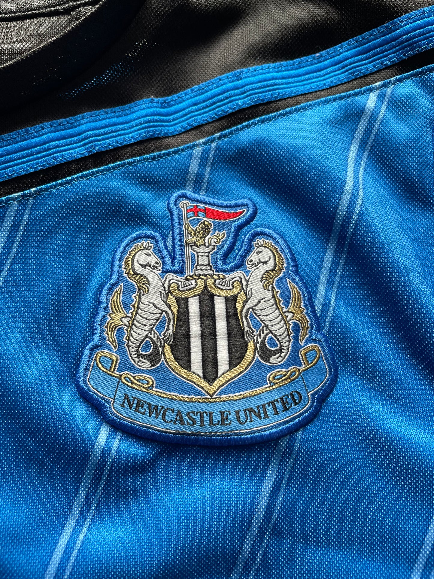 Newcastle 2011 Training Shirt (very good) Adults XS / Youths see below