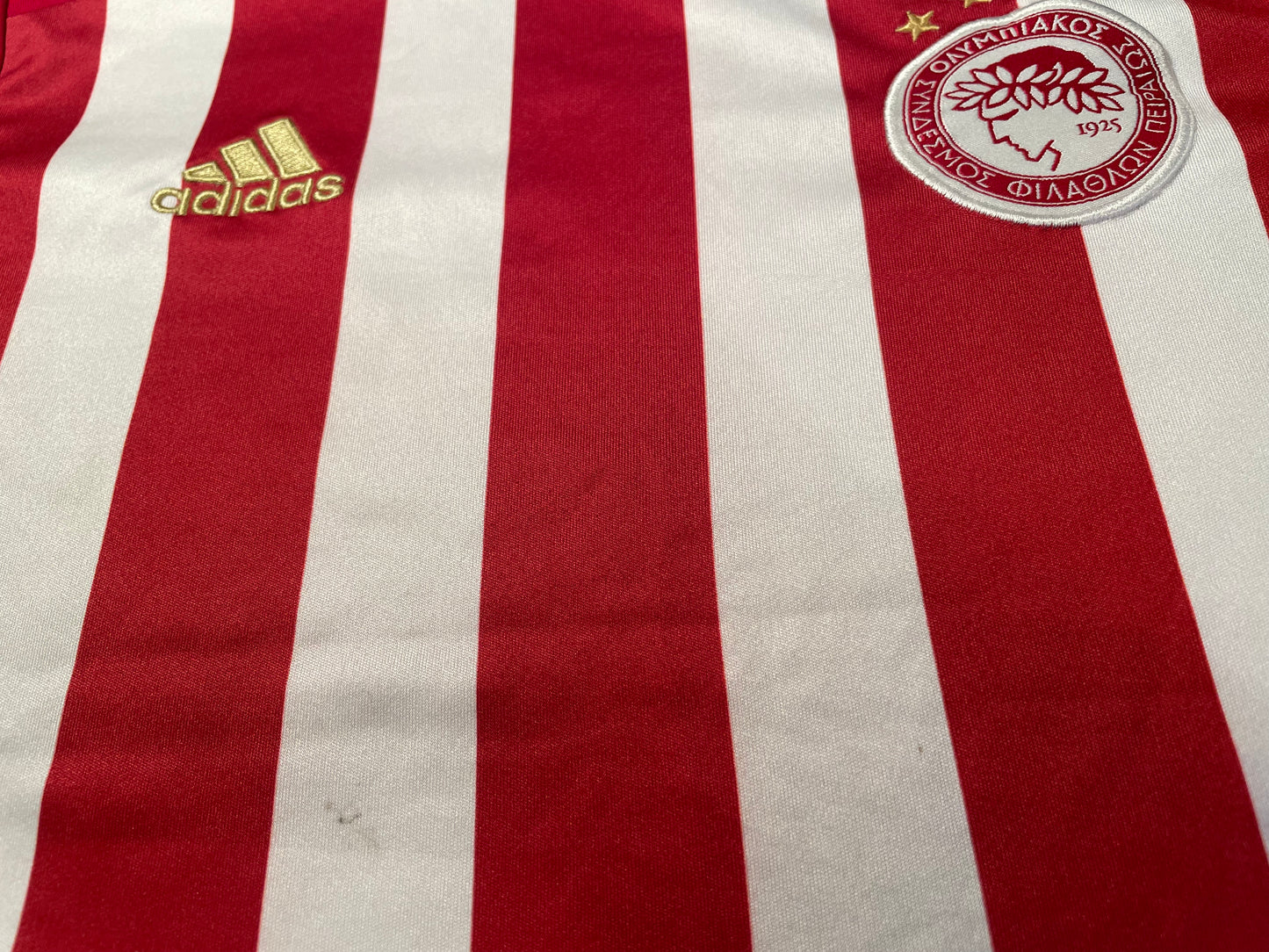 Olympiacos Home Shirt 2018 (good) Childs 9 to 10 years. Height 18 inches