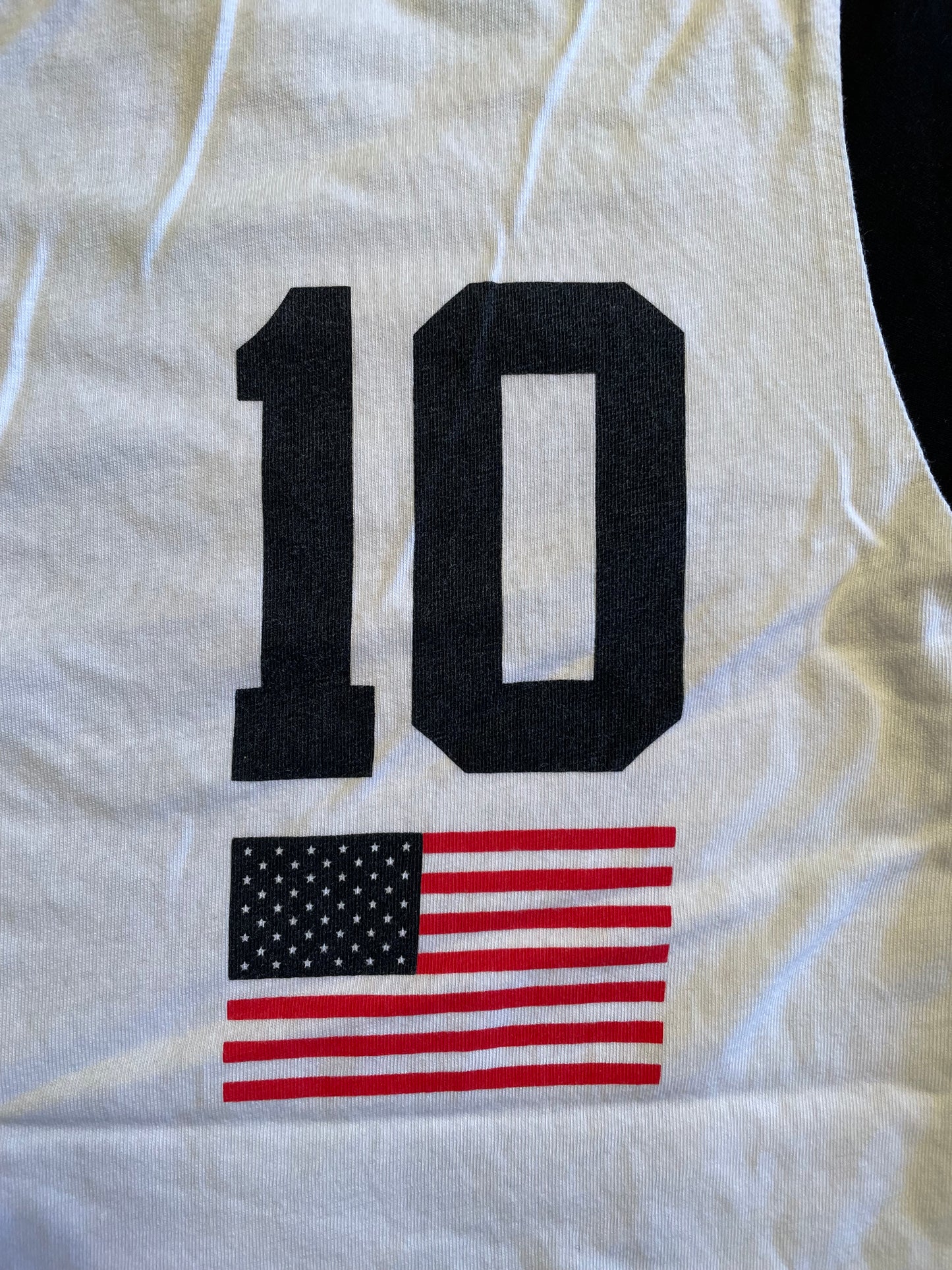 USA t shirt (very good) Age 10 to 11 years. Height 20 inches
