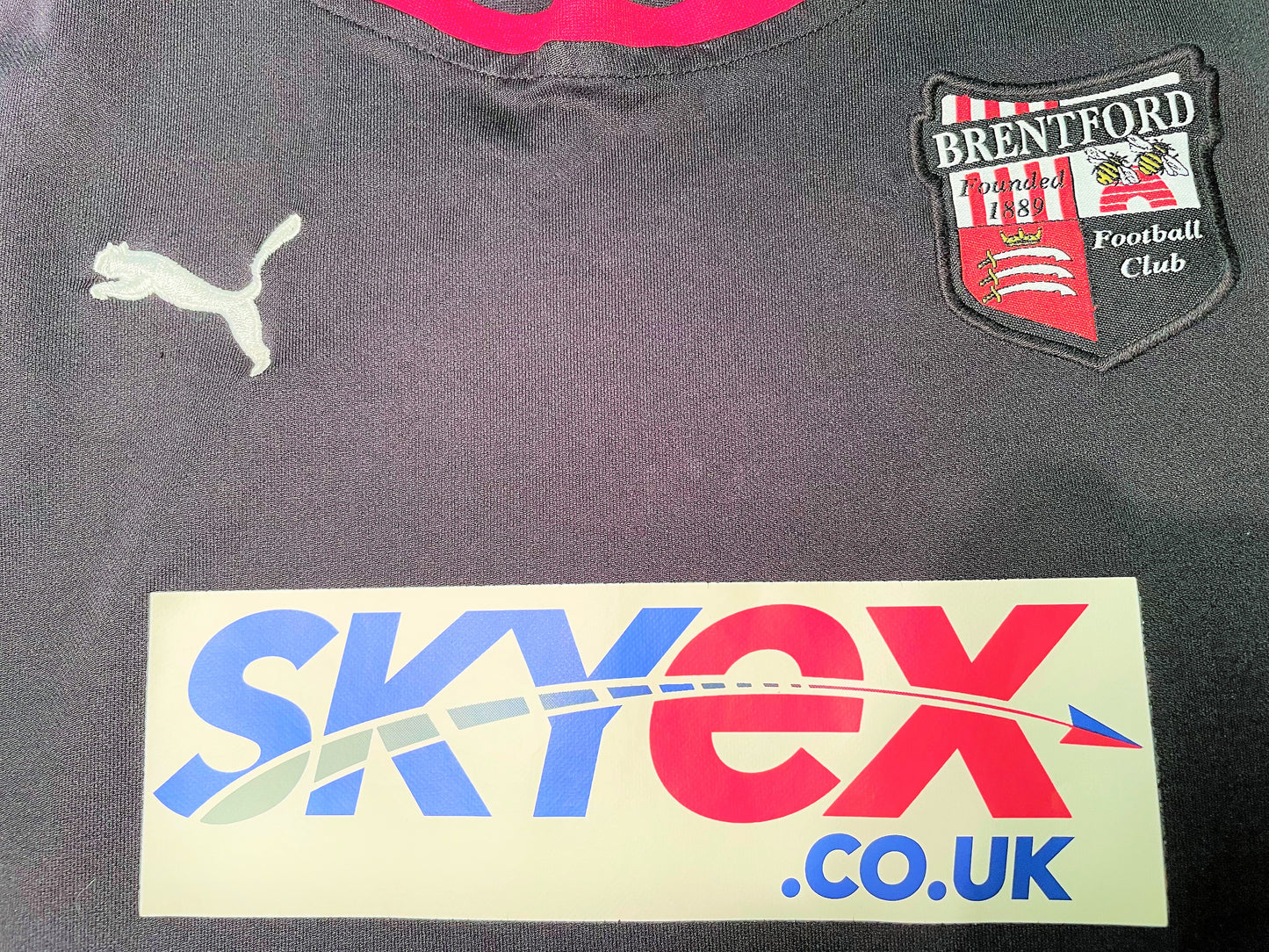 Brentford Away Shirt 2012/13 (very good) Adults XS/Youths 32/34. Height 20.5 inches