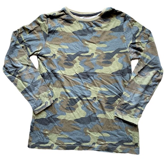 Camouflage Top (very good) 11 to 12 years