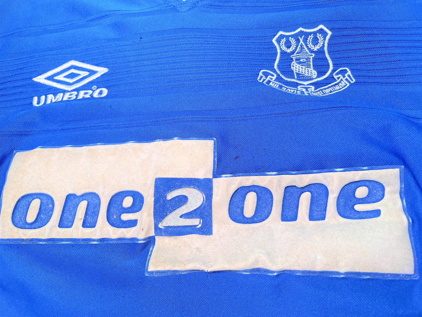 Everton Home Shirt 1999 (average) Childs 9 to 10 years, size on label 134. Height 16 inches