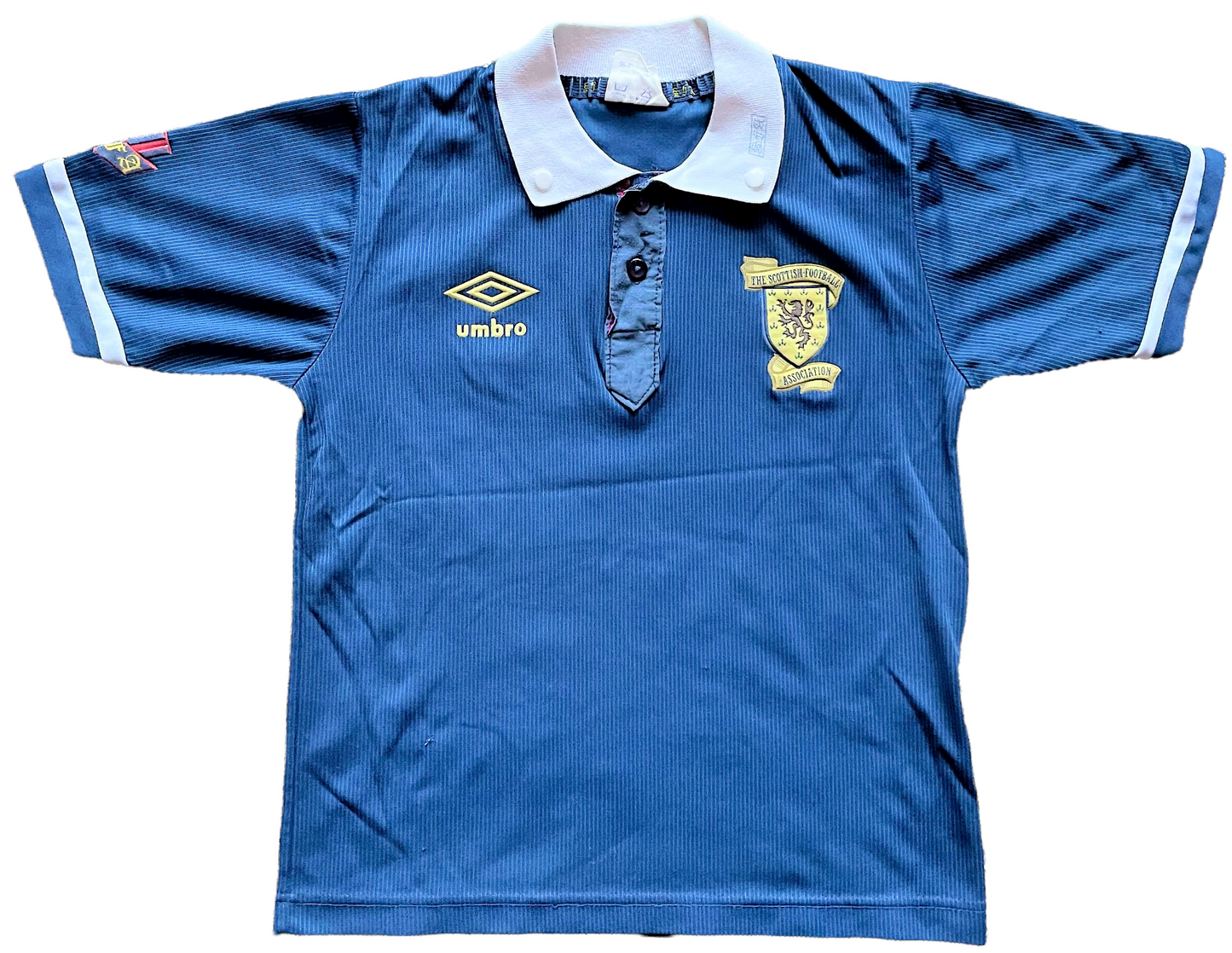 Scotland Home Kit 1988/91 (good) Childs 26-28. Height 16 inches