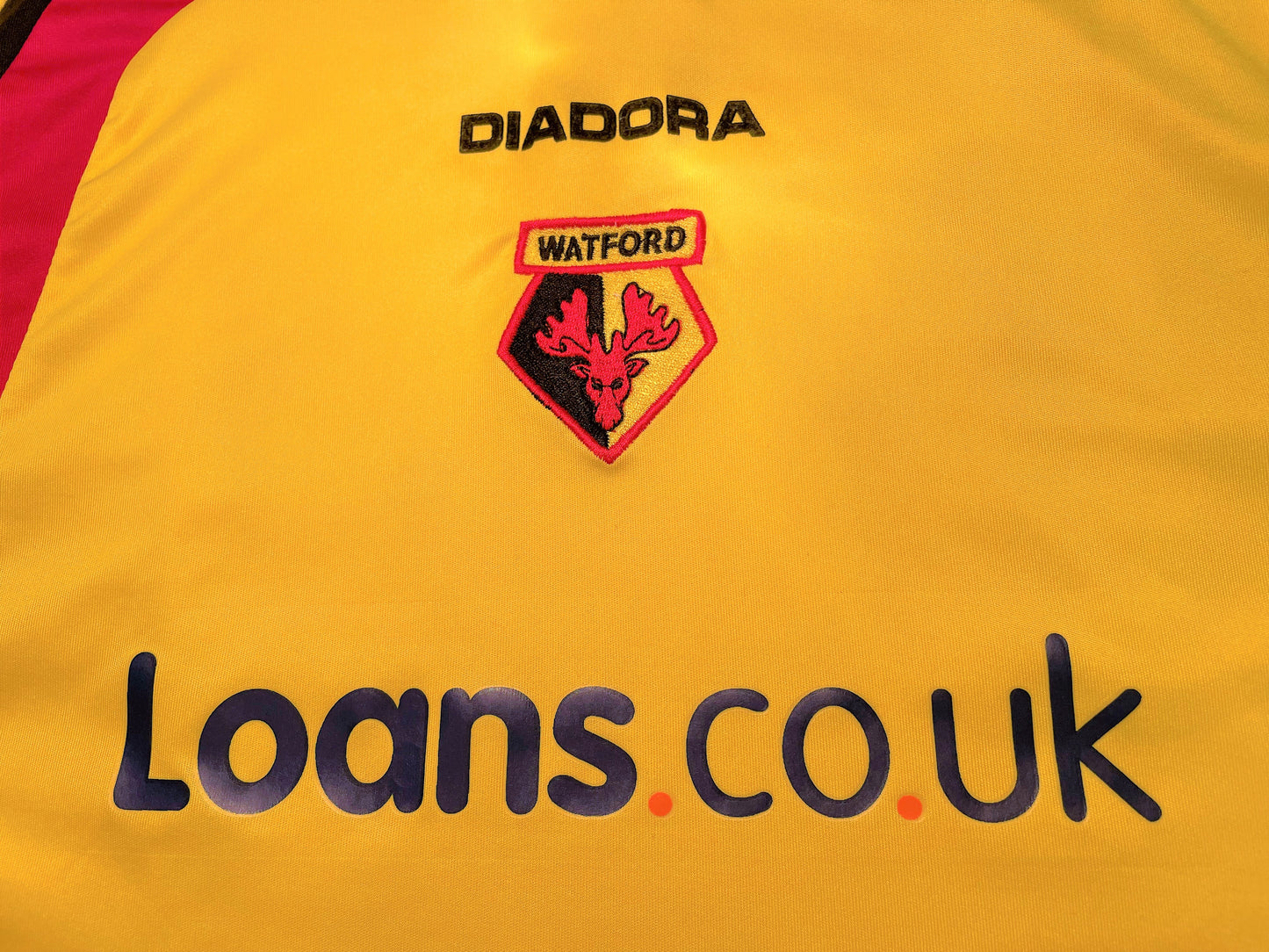Watford Home Shirt 2005 (excellent) Age 11 to 12 years. Height 22 inches